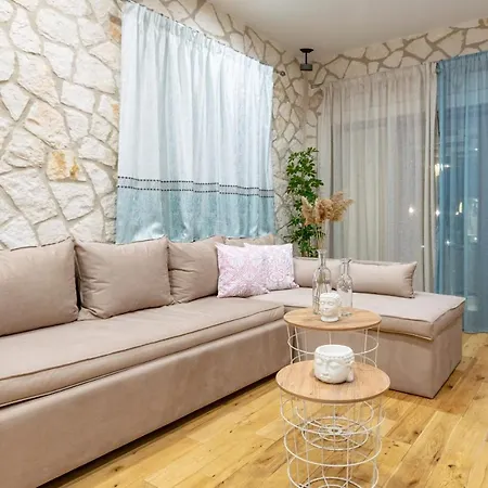 Vesta Villa