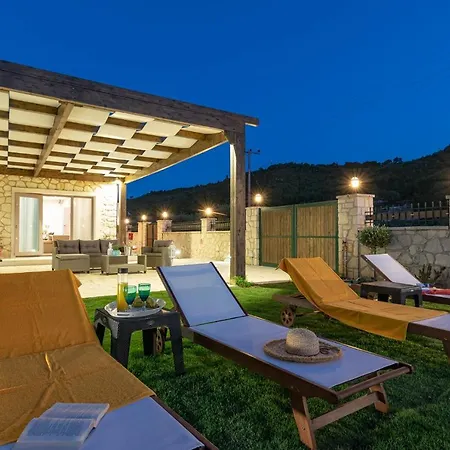 Vesta Villa *