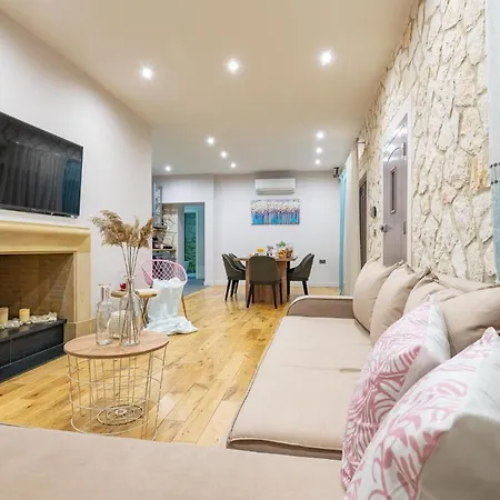 Vesta Villa *